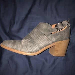 Maurices Shoes
